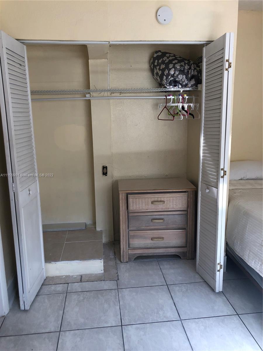 HERITAGE HOMES FIRST ADD - Residential Lease