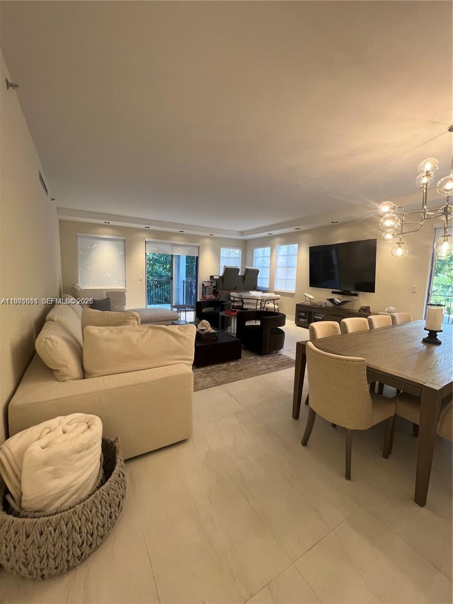 3900 Island Blvd B308