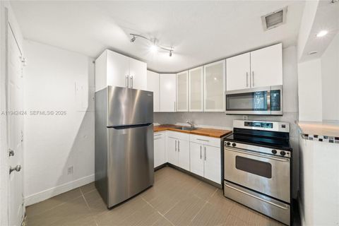 3262 Elizabeth St 2 Miami FL 33133