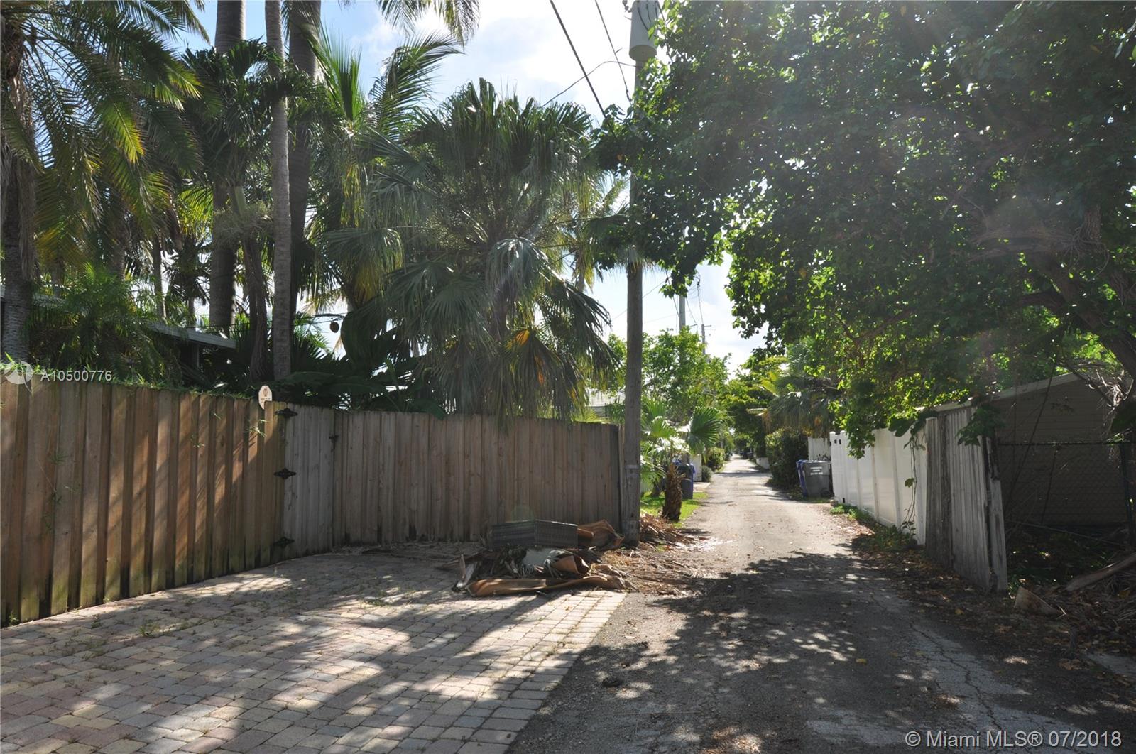 HOLLYWOOD LAKES SEC - Residential Lease