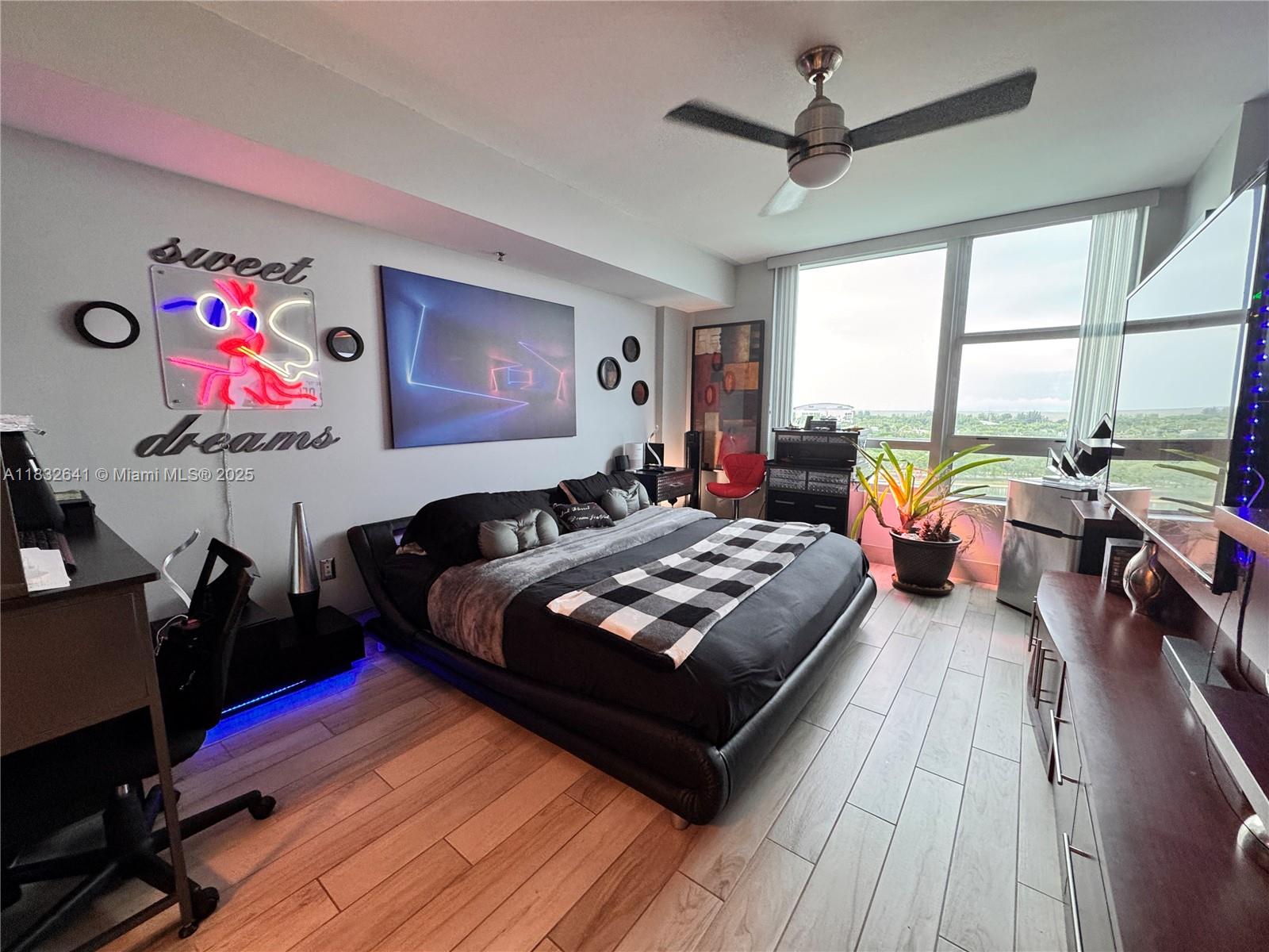 TAO SAWGRASS CONDOMINIUM - Residential