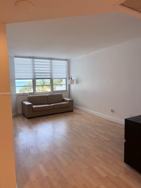 THE DECOPLAGE CONDO - Residential Lease