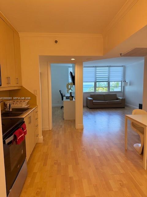 THE DECOPLAGE CONDO - Residential Lease