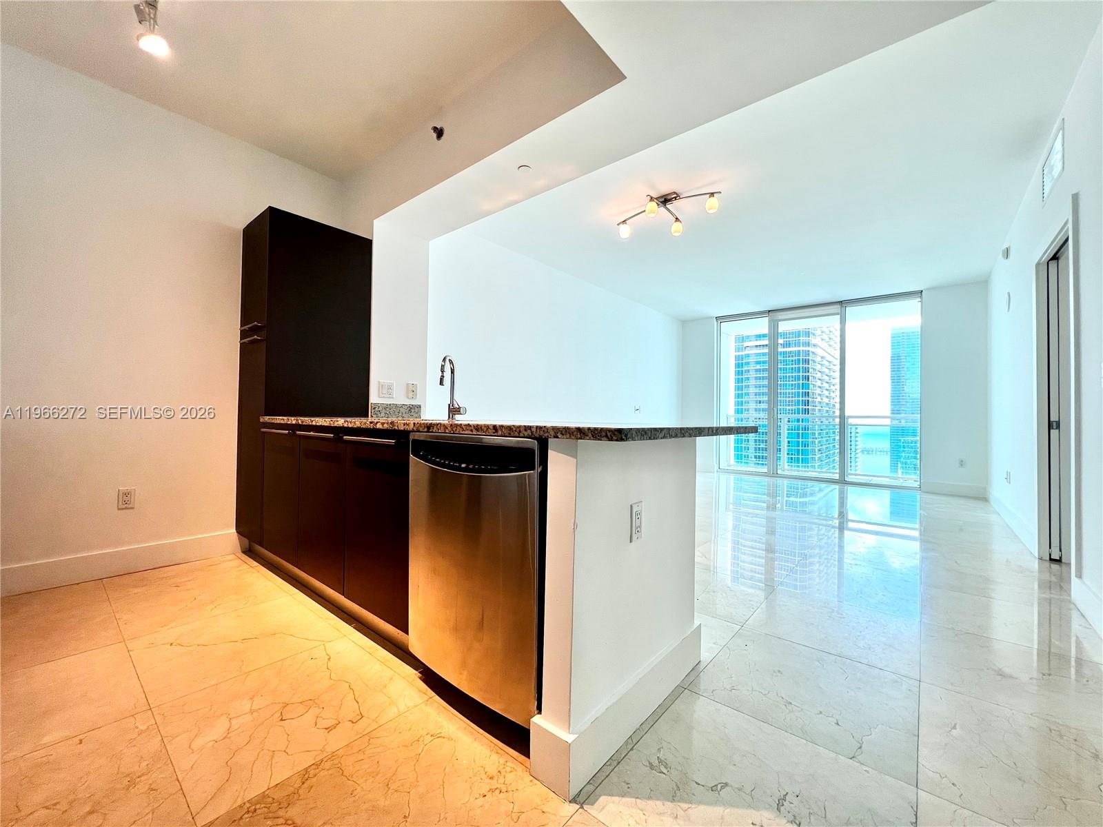 950 Brickell Bay Dr 3903