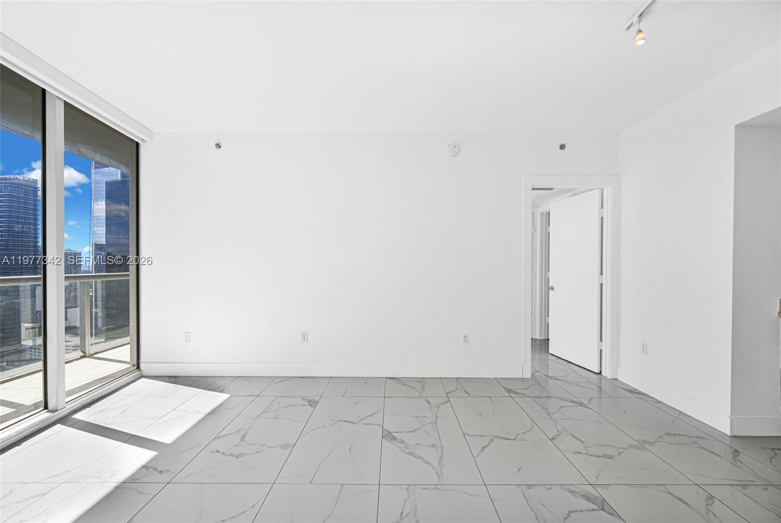 ICONBRICKELL CONDO NO 1 - Residential Lease