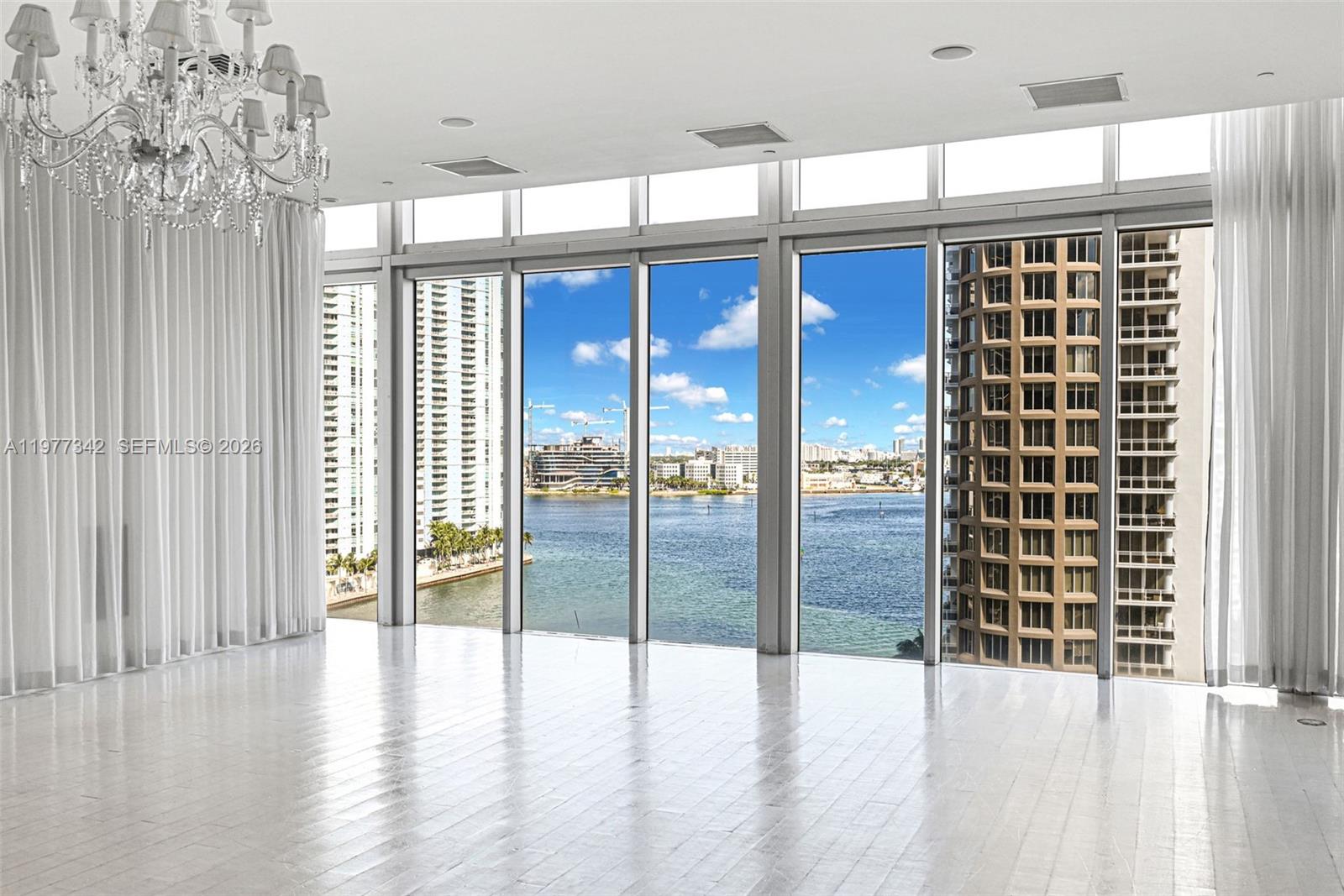 ICONBRICKELL CONDO NO 1 - Residential Lease