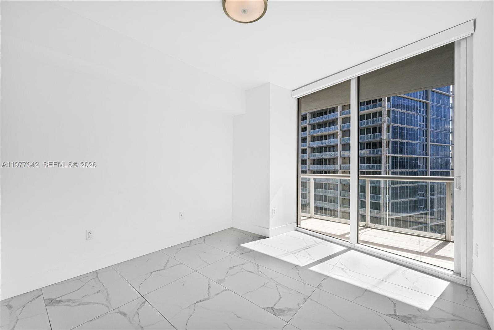 ICONBRICKELL CONDO NO 1 - Residential Lease