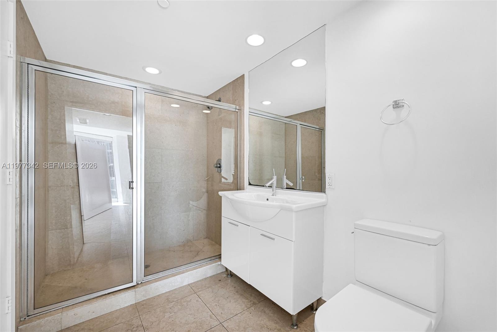 ICONBRICKELL CONDO NO 1 - Residential Lease