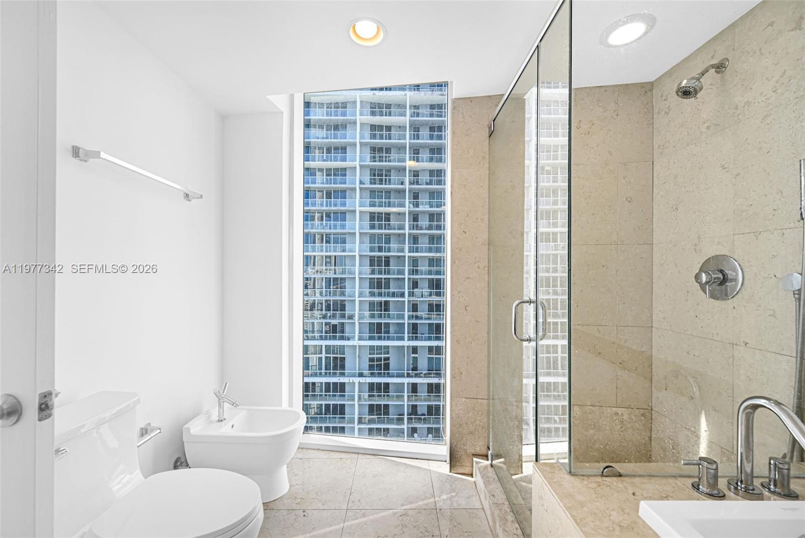 ICONBRICKELL CONDO NO 1 - Residential Lease