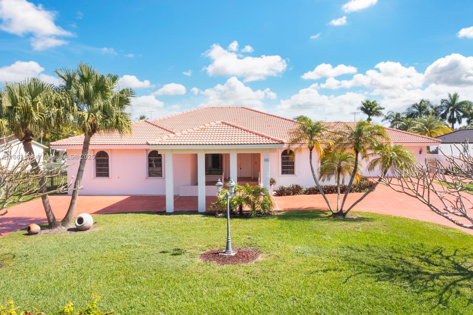 SWEETWATER ESTS SUB - Residential Lease