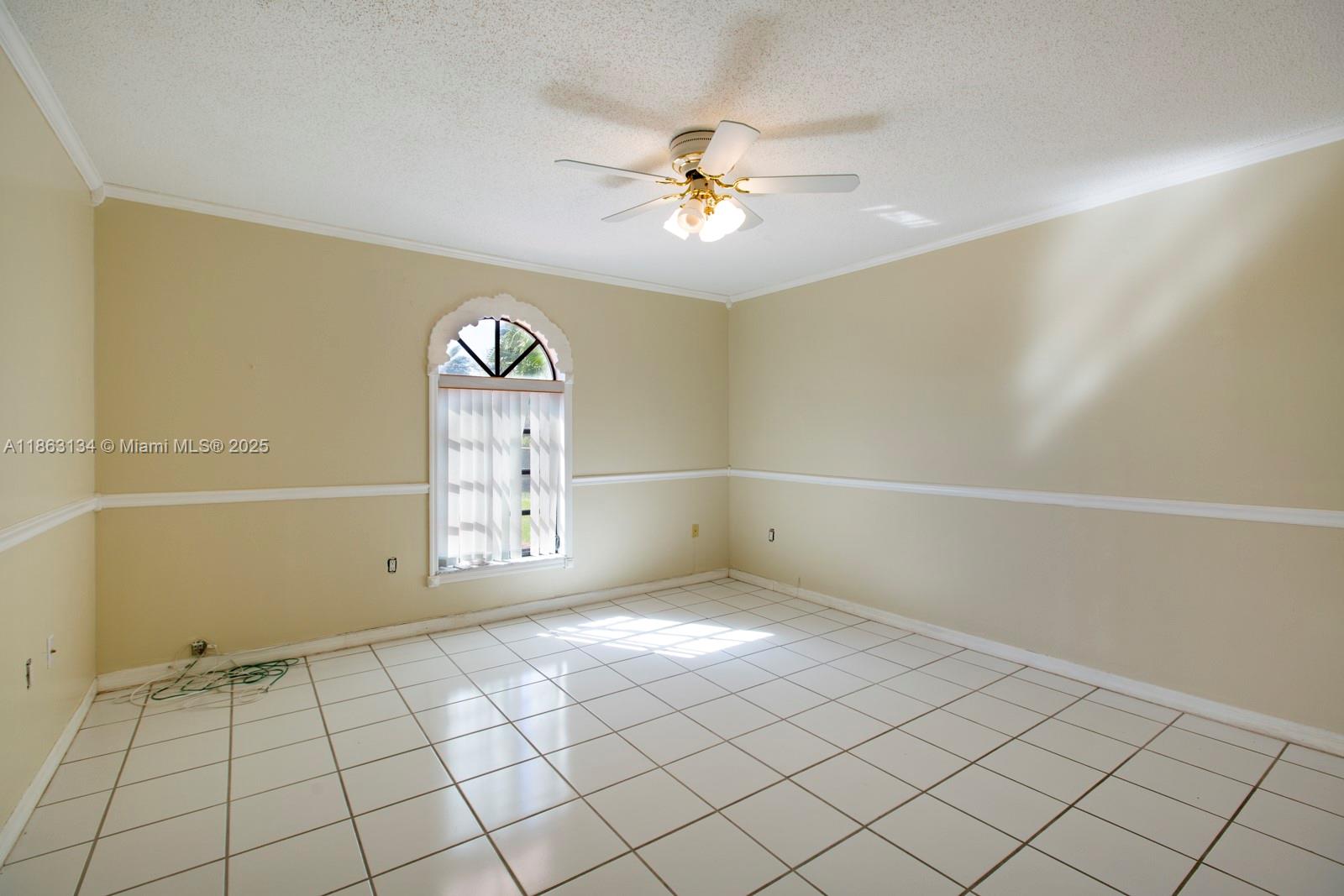 SWEETWATER ESTS SUB - Residential Lease