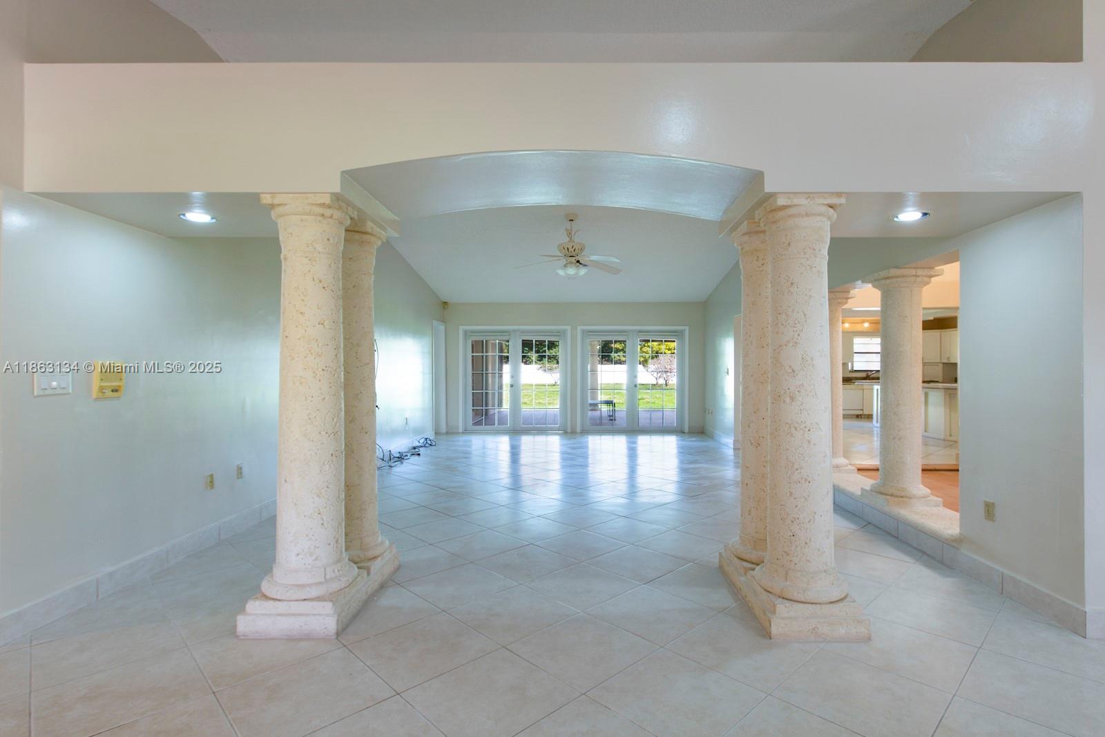 SWEETWATER ESTS SUB - Residential Lease