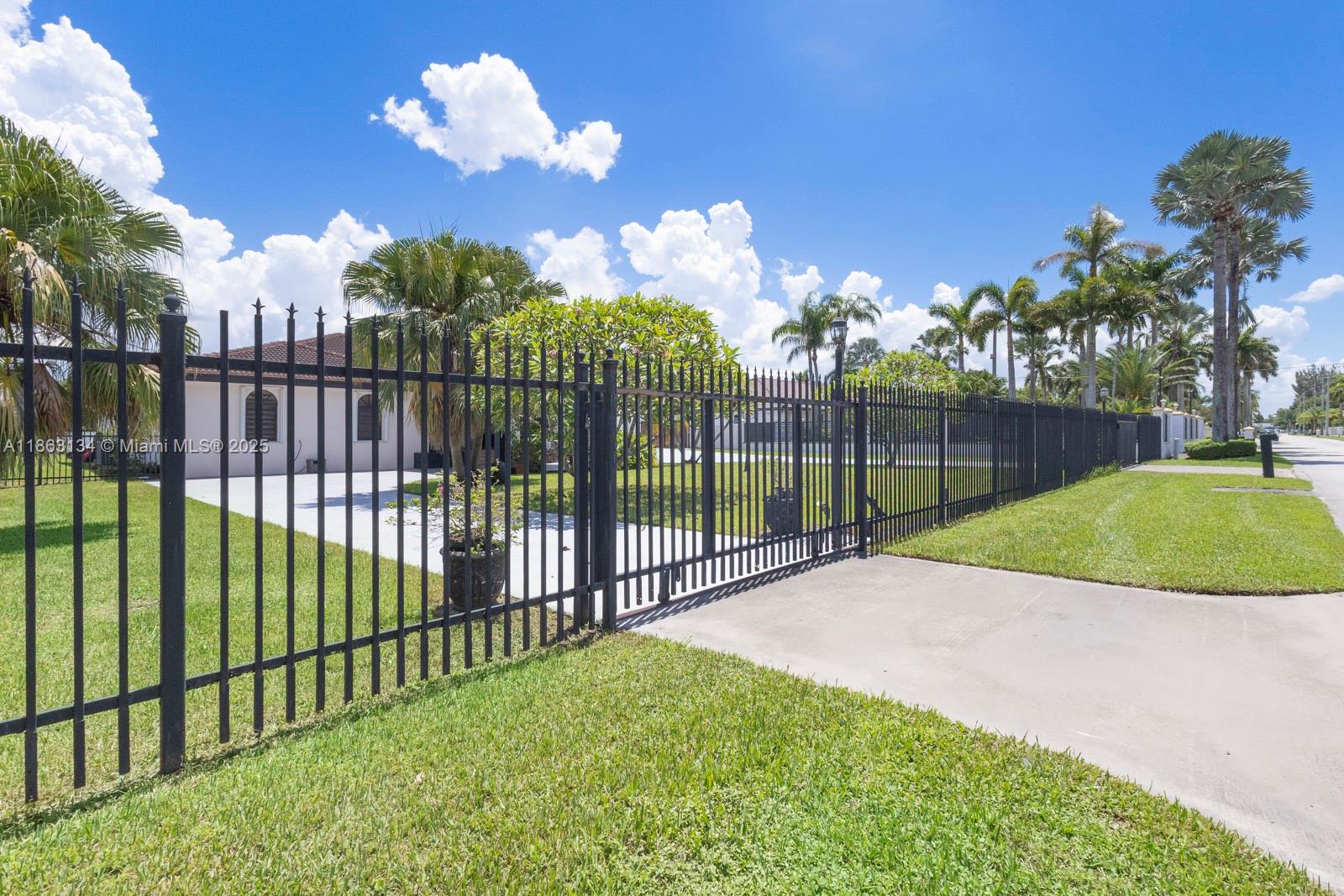 SWEETWATER ESTS SUB - Residential Lease