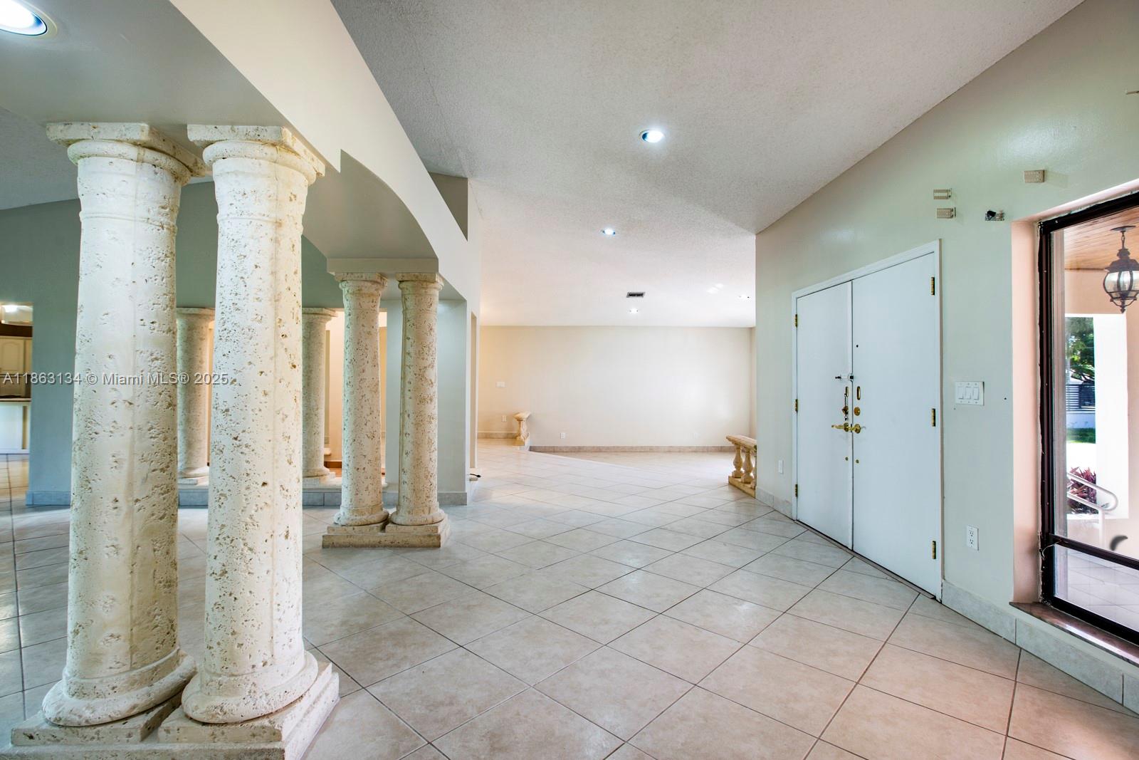 SWEETWATER ESTS SUB - Residential Lease