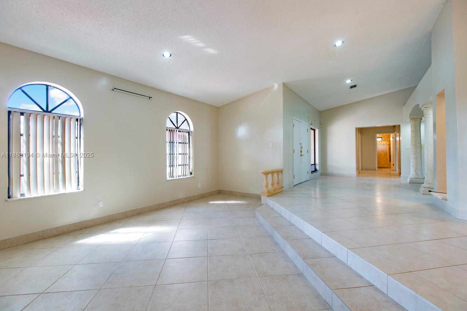 SWEETWATER ESTS SUB - Residential Lease