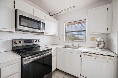 Tiny photo for 10100 NW 30th Ct #309, Sunrise, FL 33322 (MLS # A12007694)