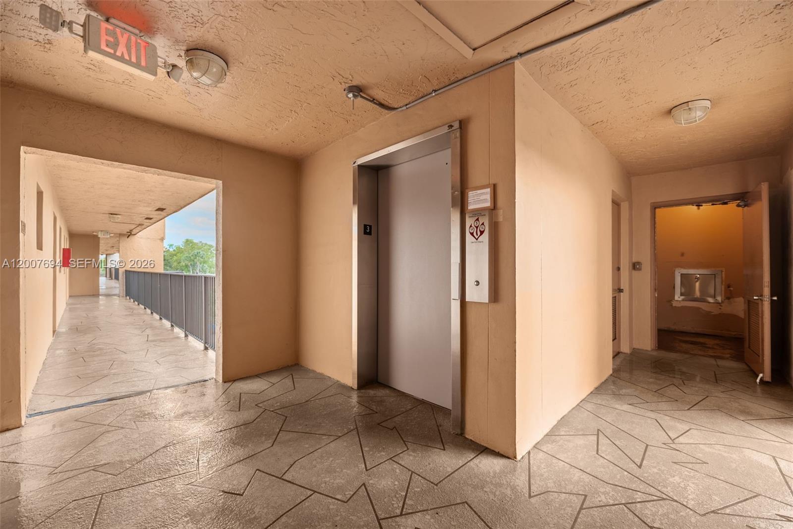 SUNRISE LAKES 171 CONDO - Residential