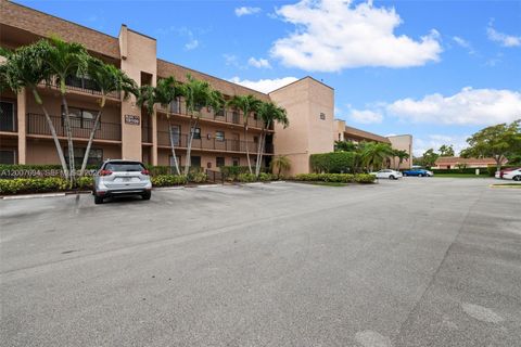 Tiny photo for 10100 NW 30th Ct #309, Sunrise, FL 33322 (MLS # A12007694)