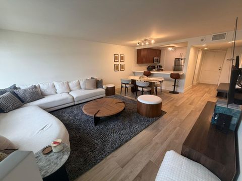 1925 Brickell Ave 2003 Miami FL 33129