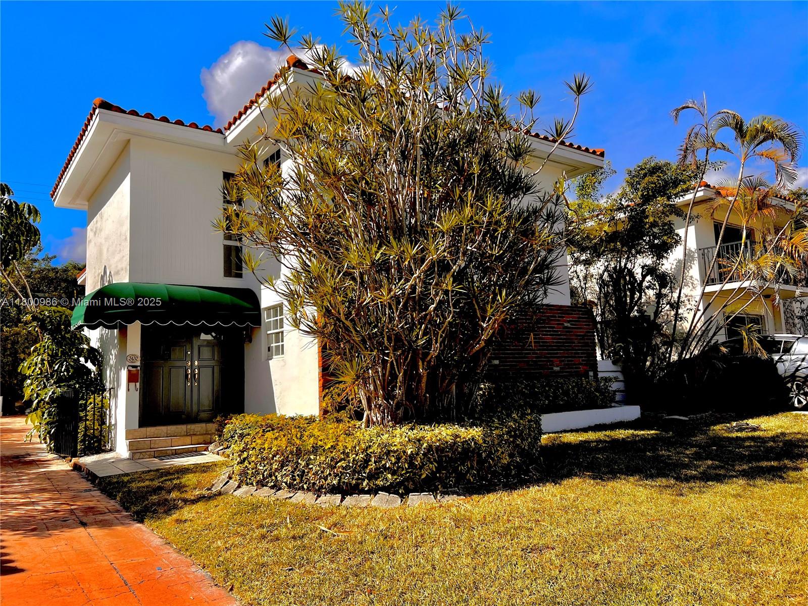 Address Not Disclosed, Coral Gables, Broward County, Florida - 3 Bedrooms  
2 Bathrooms - 