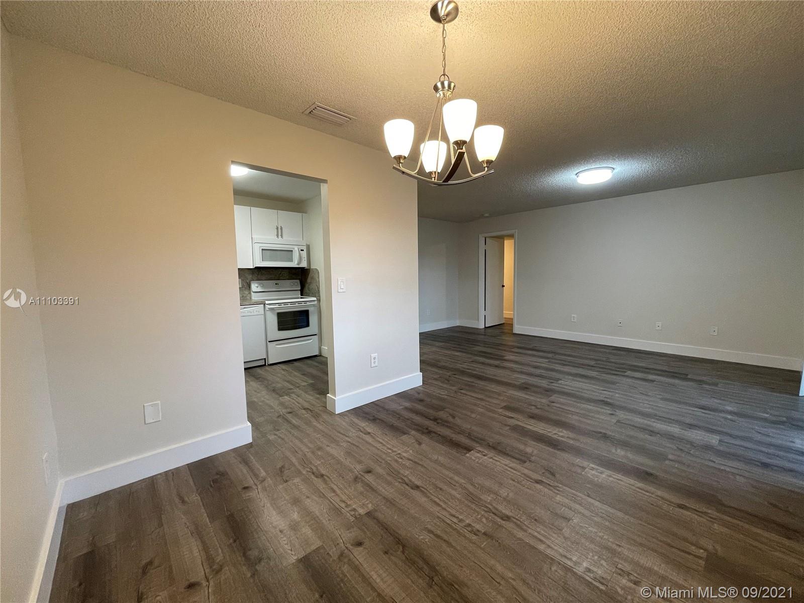 COVE CONDO PHASE II, THE - Residential Lease