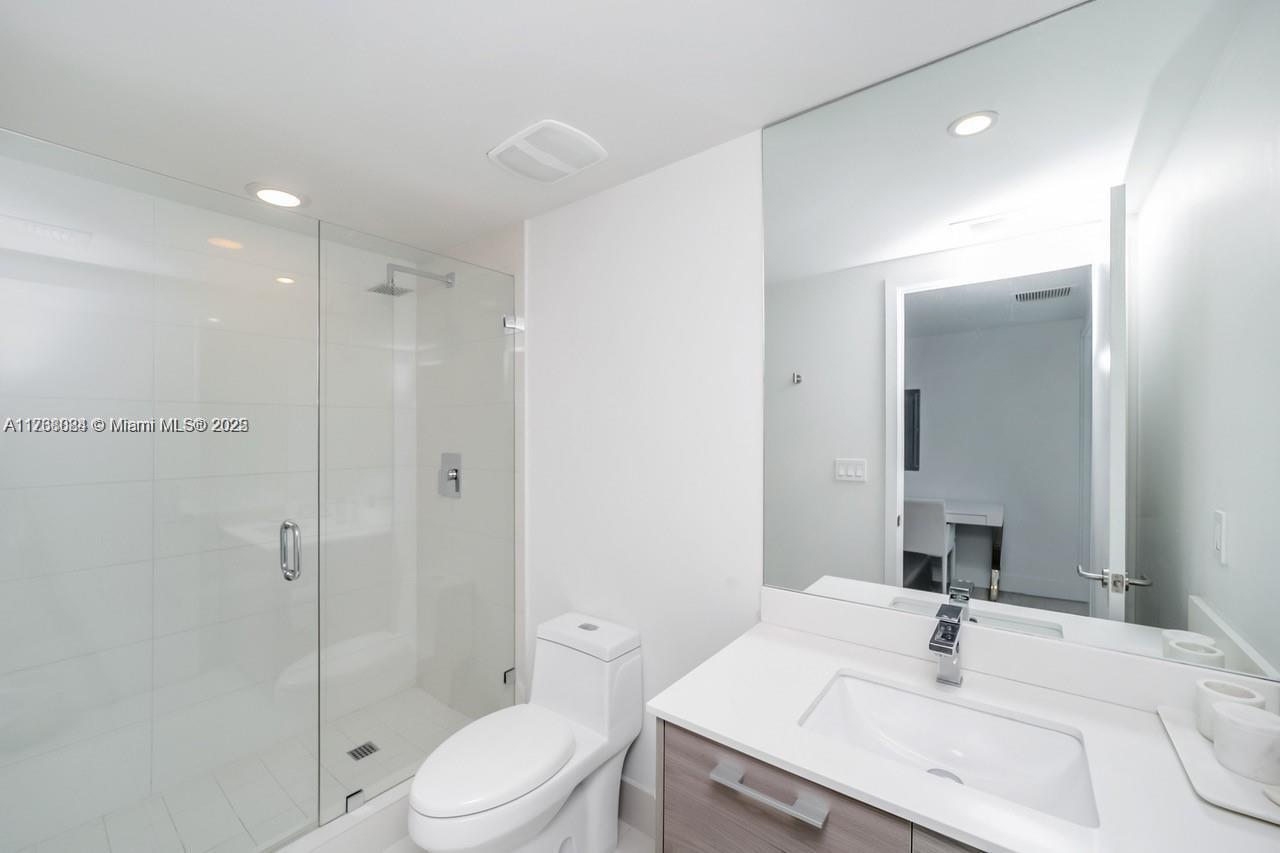 1300 S MIAMI AVENUE CONDO - Residential