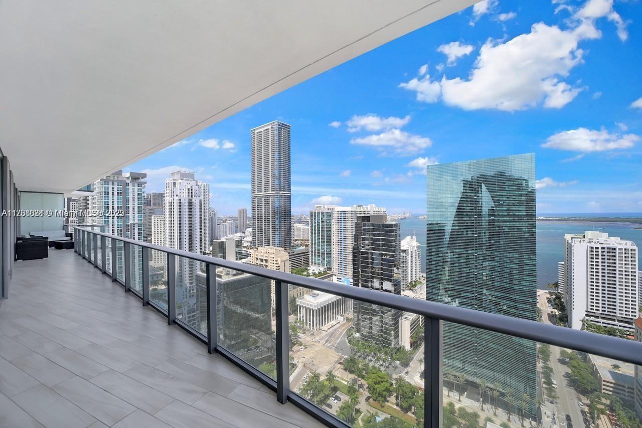 1300 S MIAMI AVENUE CONDO - Residential