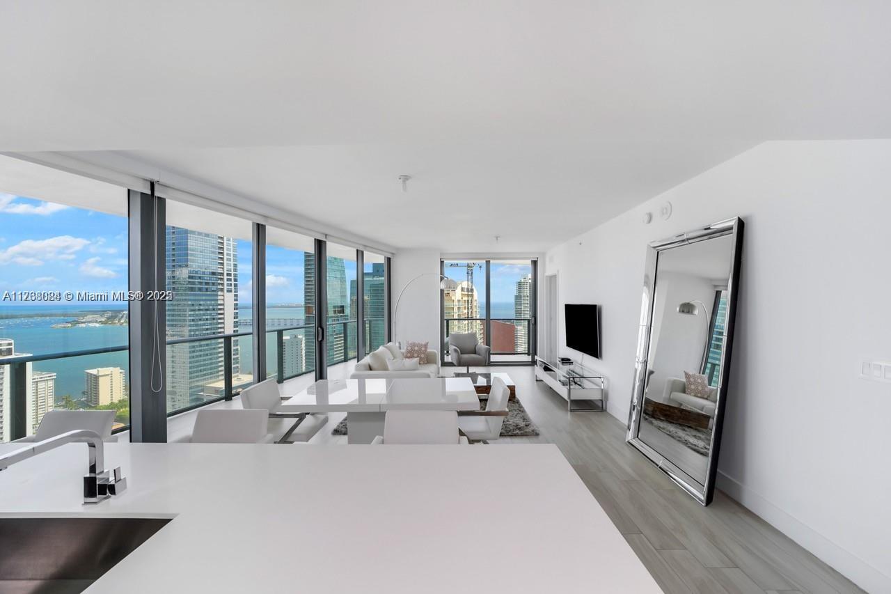 1300 S Miami Ave 4205
