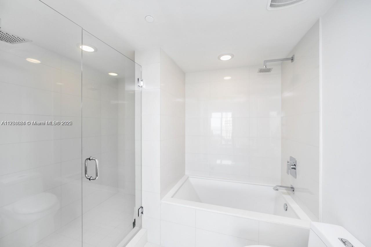 1300 S MIAMI AVENUE CONDO - Residential