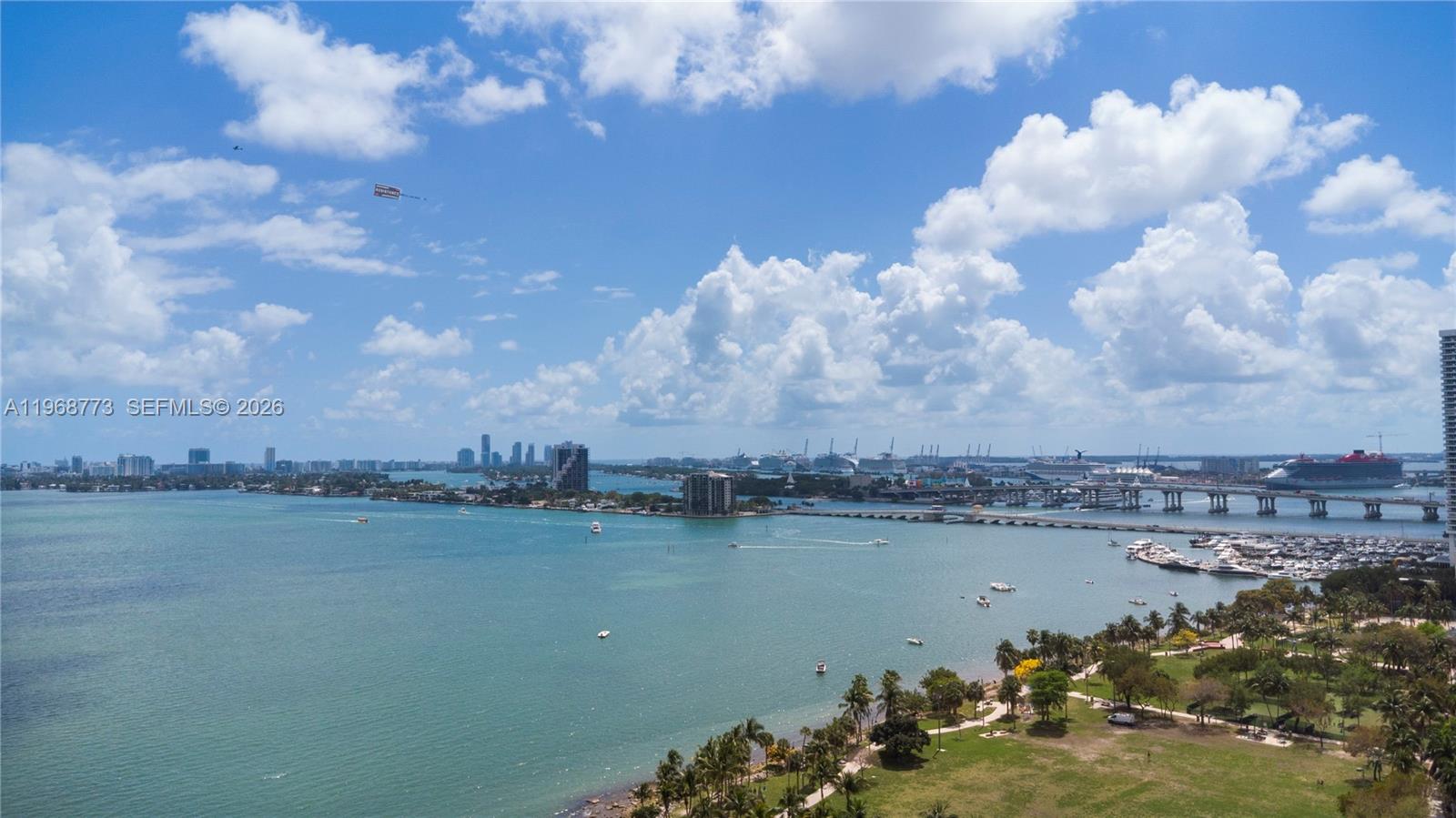 PARAMOUNT BAY CONDO - Residential