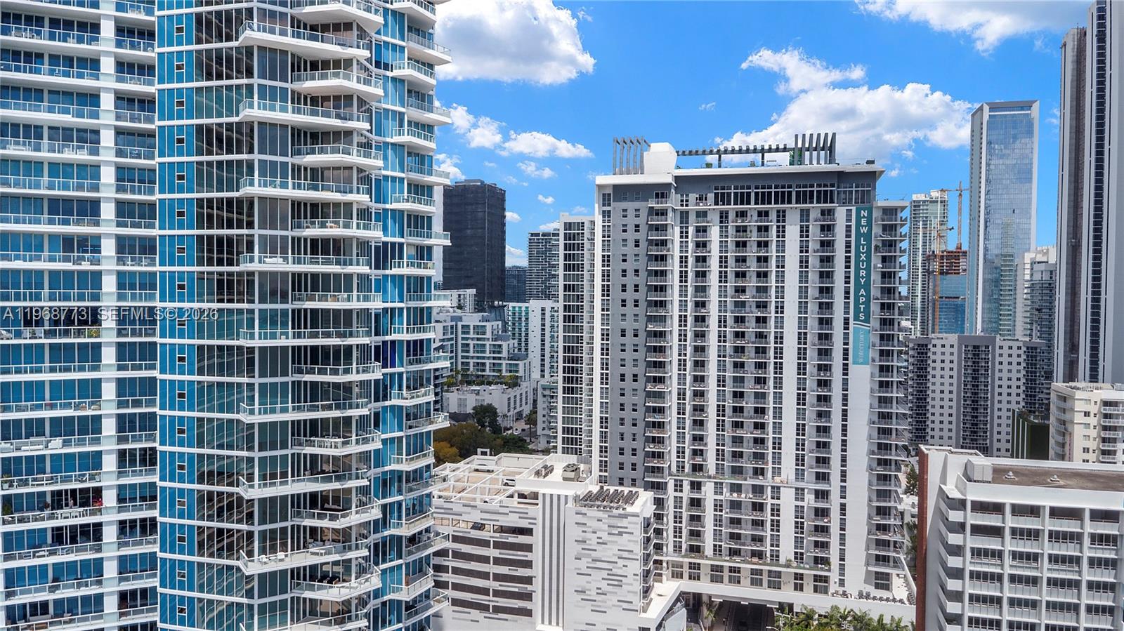 PARAMOUNT BAY CONDO - Residential