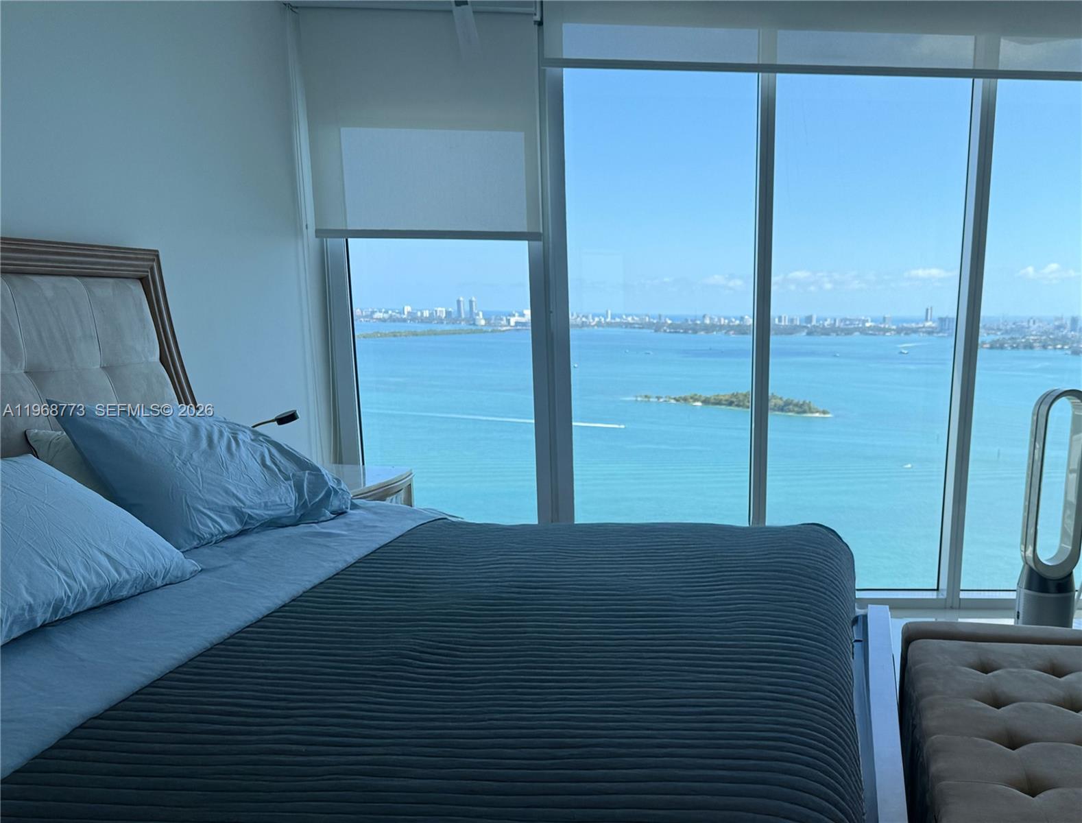 PARAMOUNT BAY CONDO - Residential