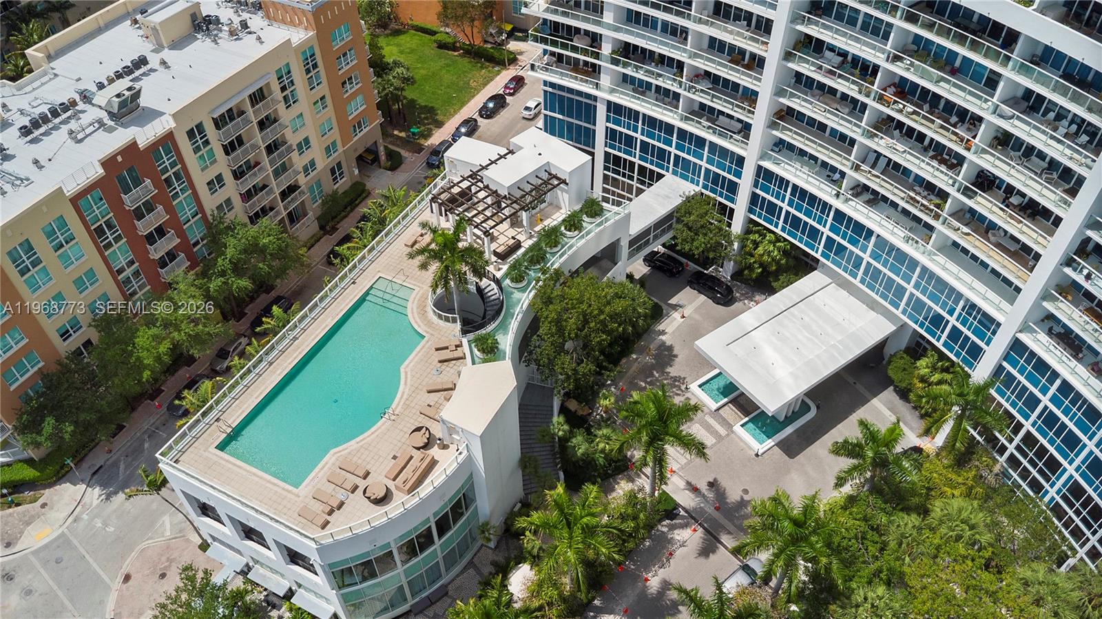 PARAMOUNT BAY CONDO - Residential