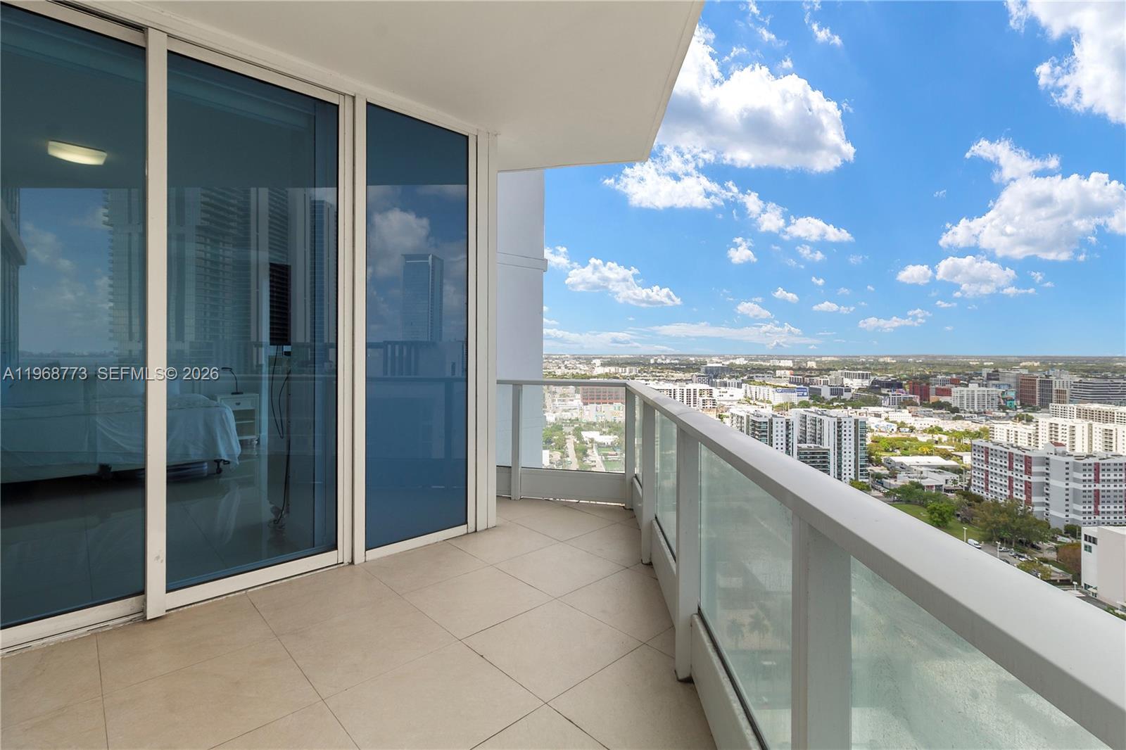 PARAMOUNT BAY CONDO - Residential