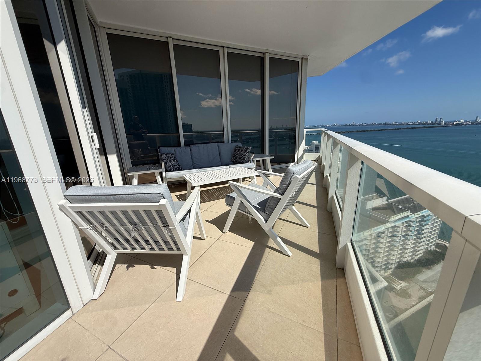 PARAMOUNT BAY CONDO - Residential