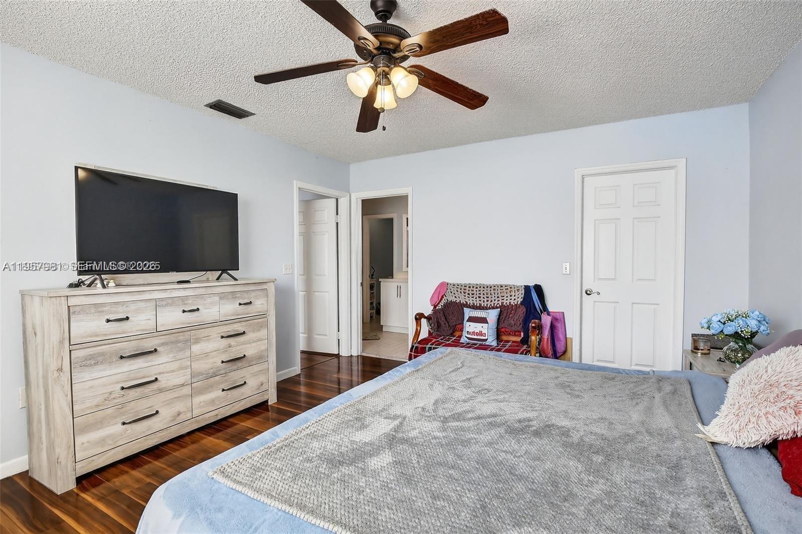 LAKESIDE SOUTH - Residential