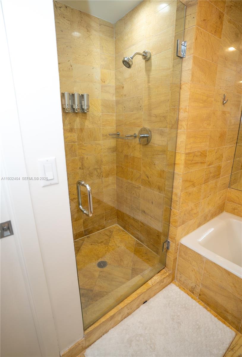 MAYFIELD CONDO - Residential Lease