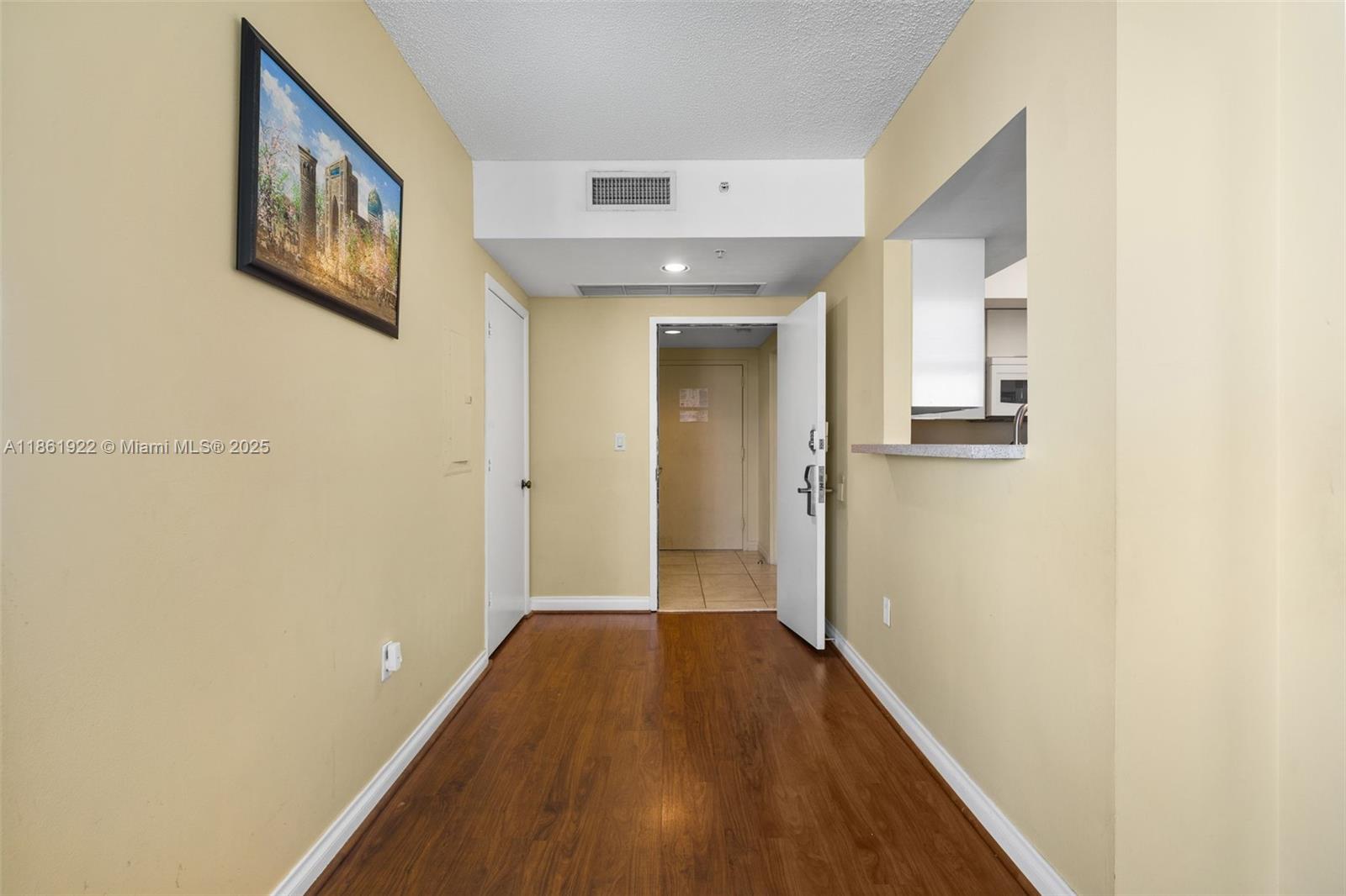 OCEAN POINT BEACH CLUB - Residential