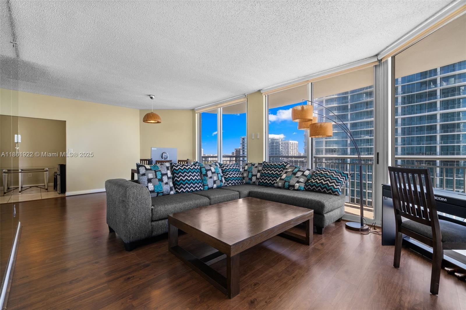 OCEAN POINT BEACH CLUB - Residential