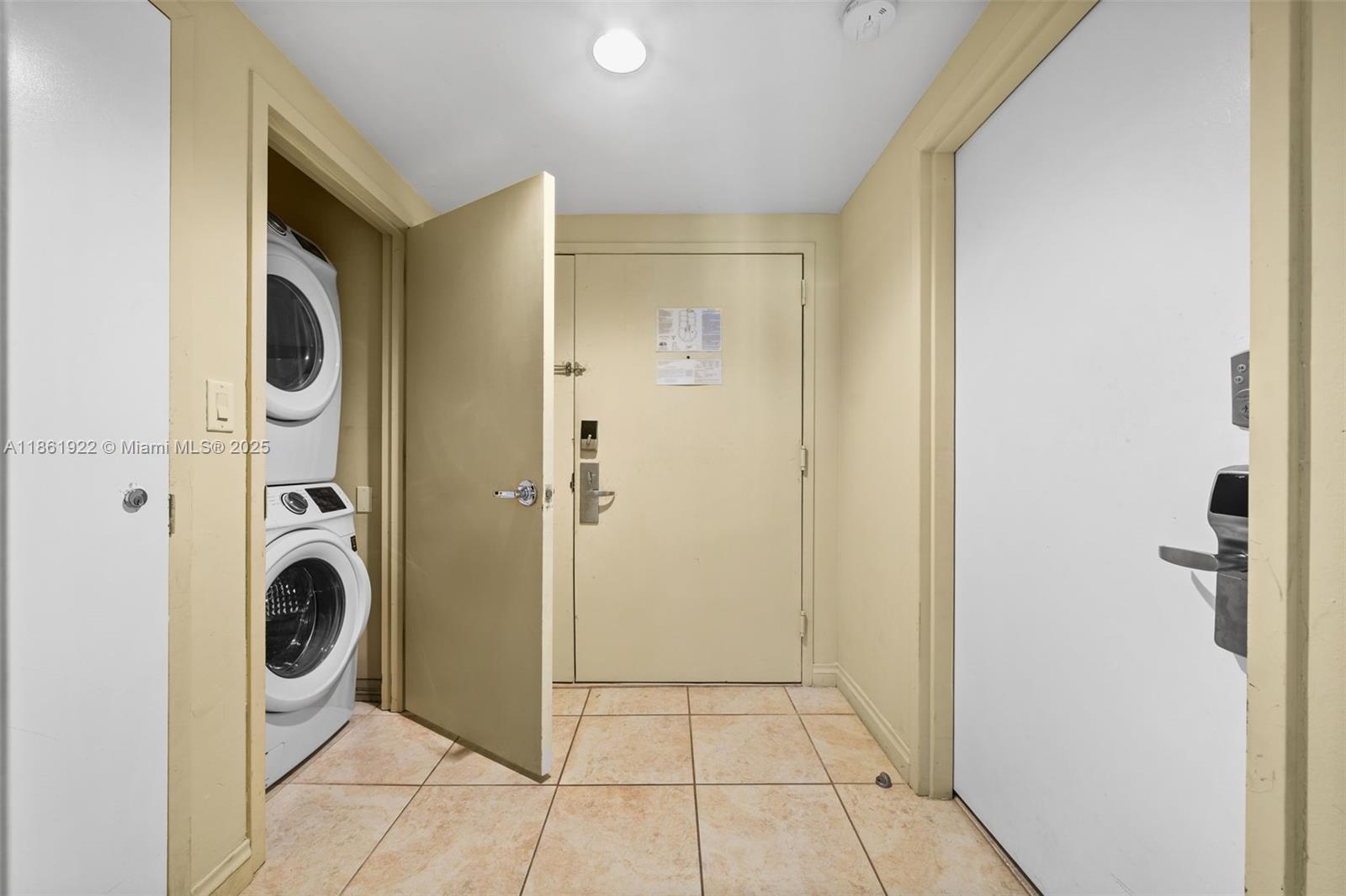 OCEAN POINT BEACH CLUB - Residential