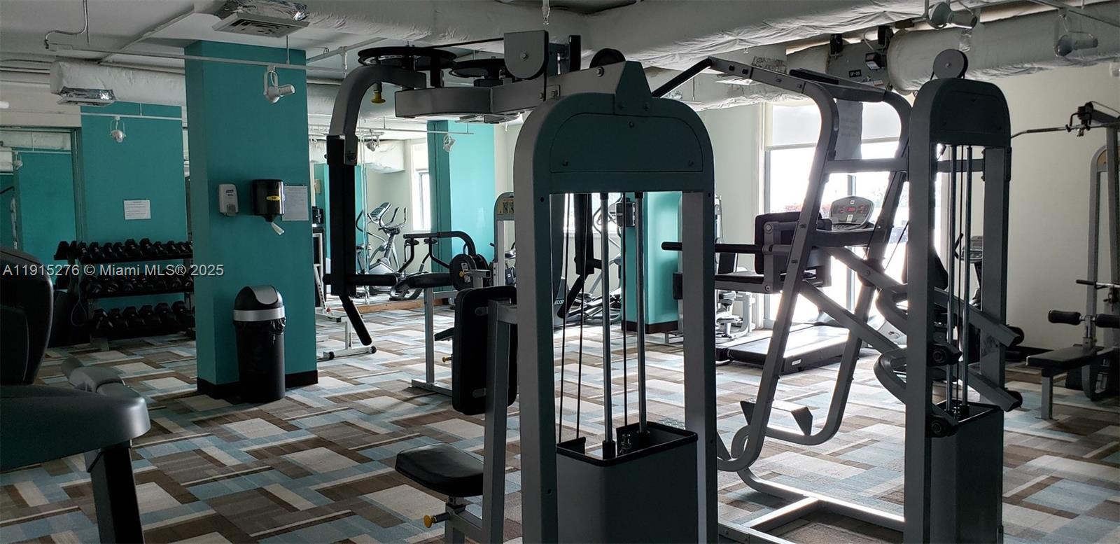 HOLLYWOOD STATION RES CON - Residential Lease