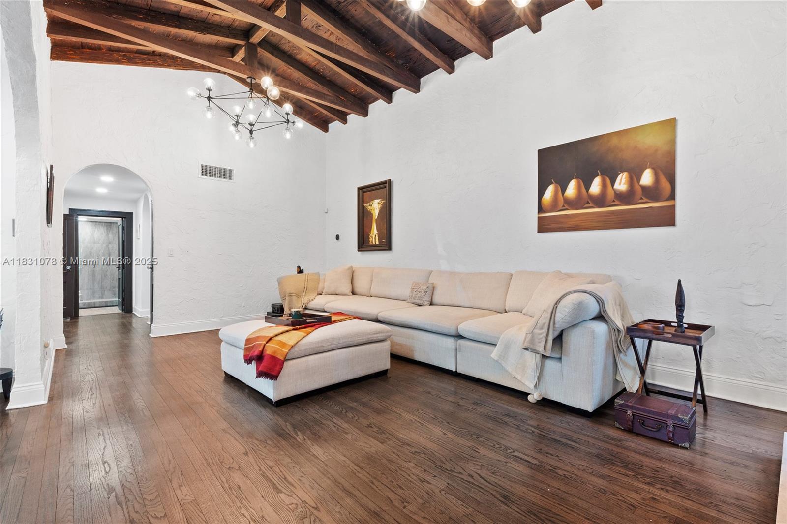 CORAL GABLES SEC E - Residential