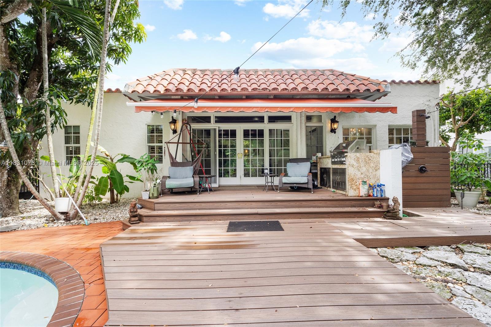 CORAL GABLES SEC E - Residential