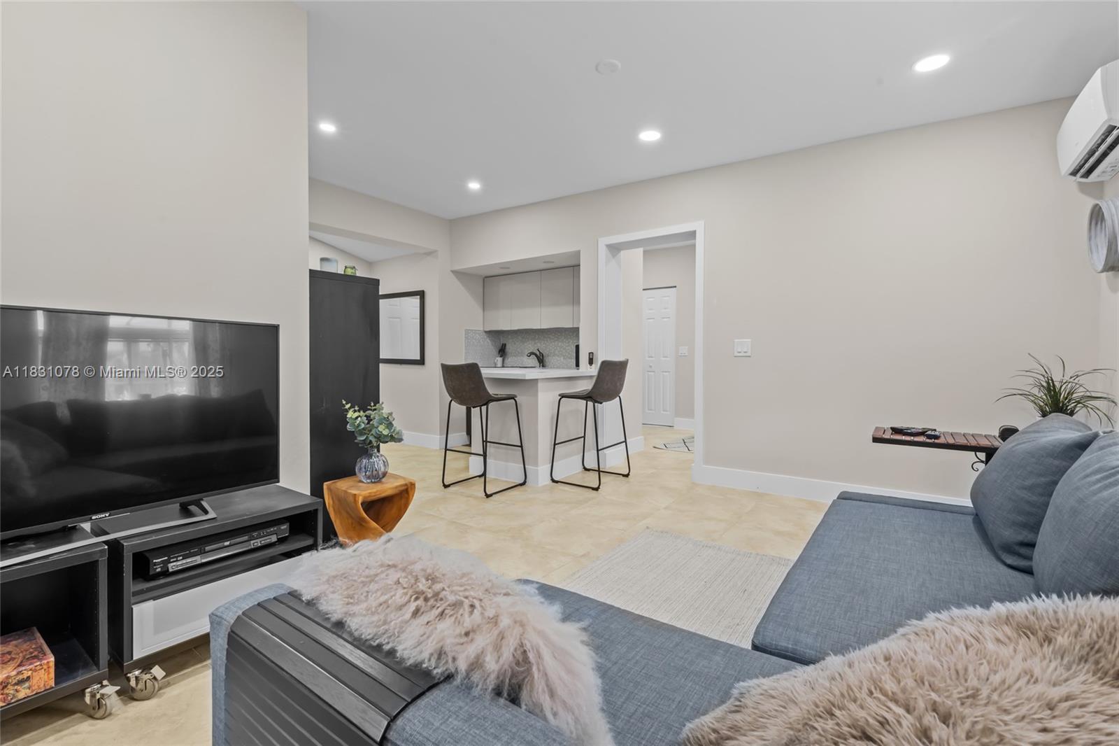 CORAL GABLES SEC E - Residential