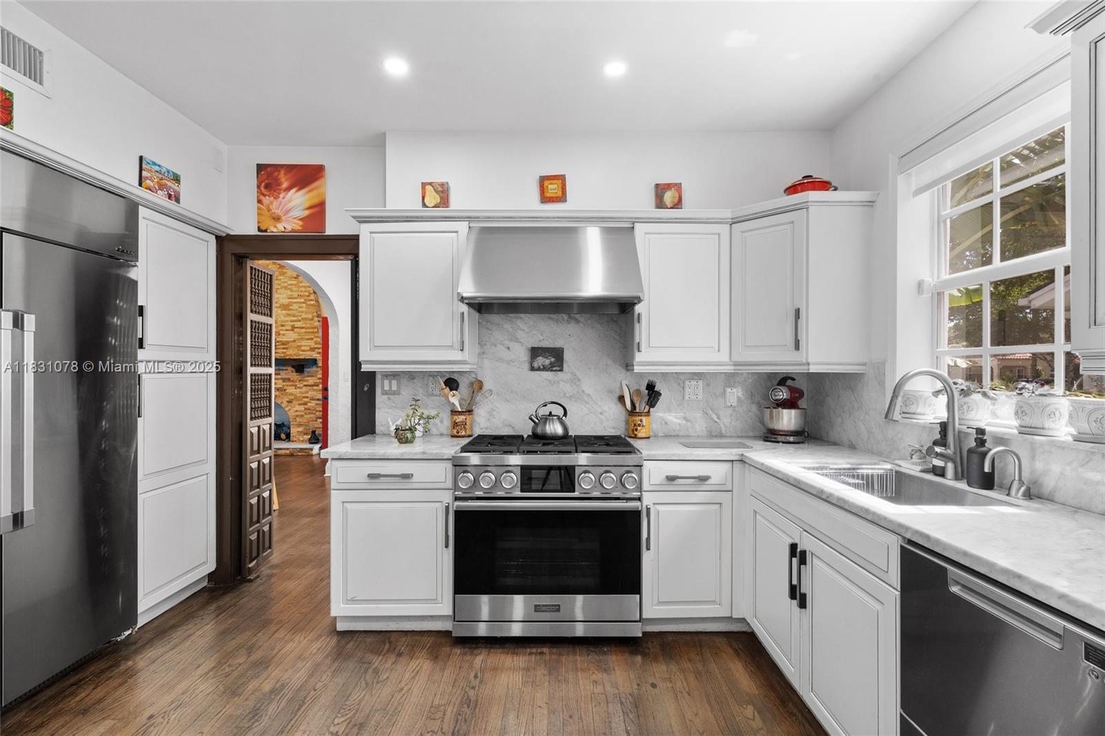 CORAL GABLES SEC E - Residential