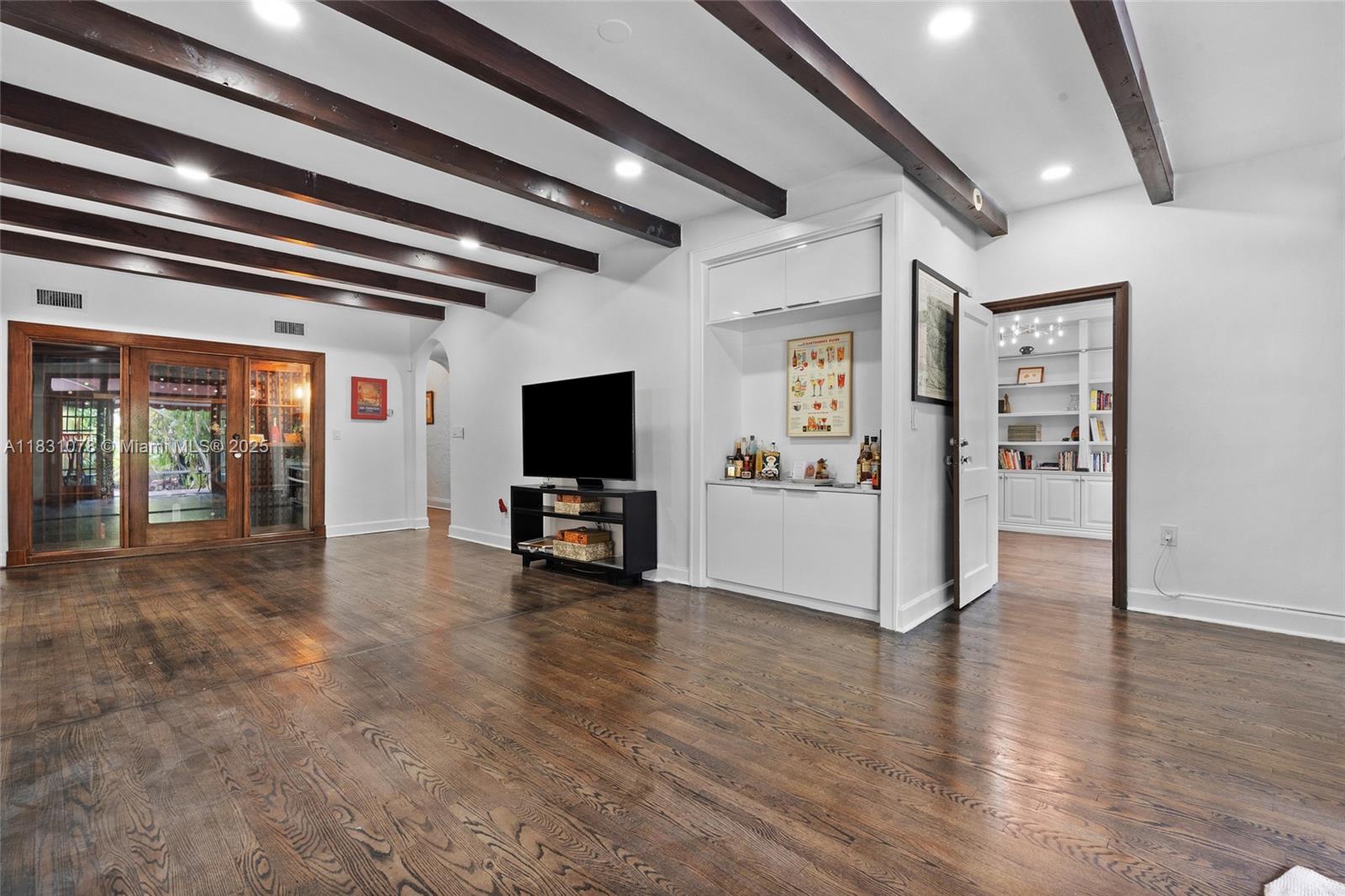 CORAL GABLES SEC E - Residential