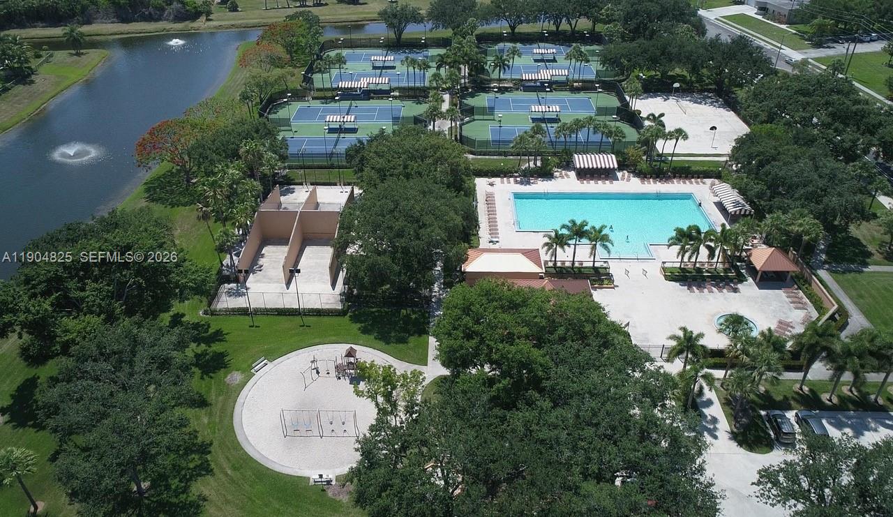 VILLAGE OF SANDALWOOD LAK - Residential