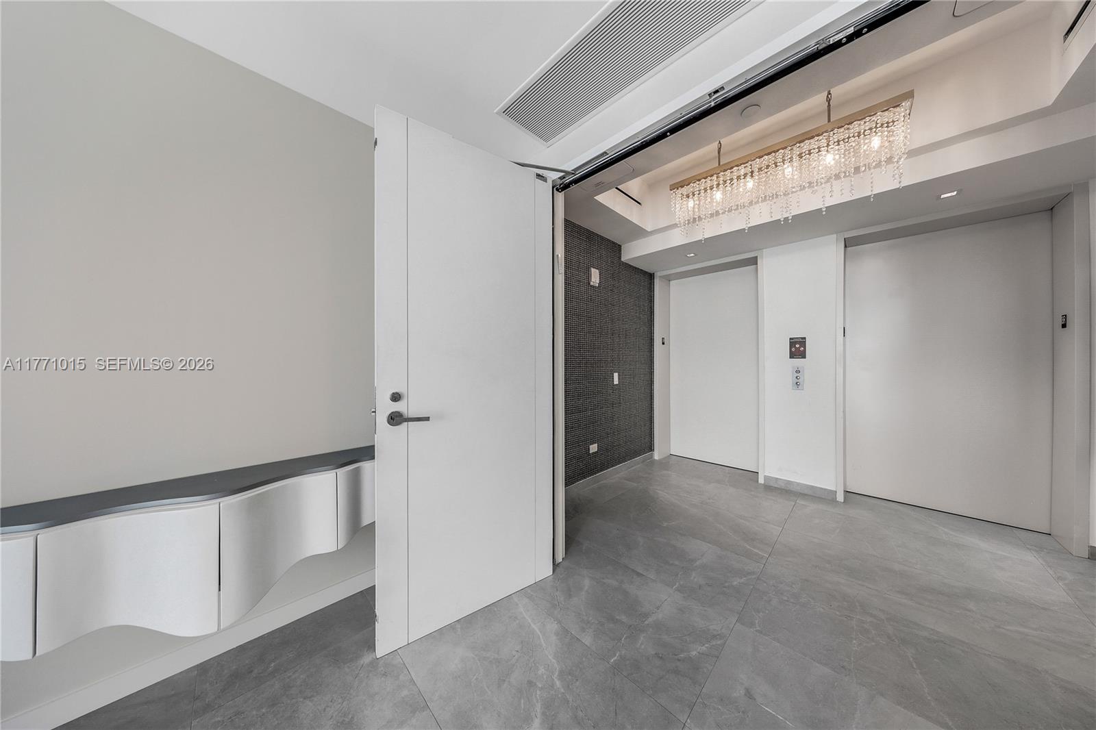 18501 Collins Ave 1804 Ready