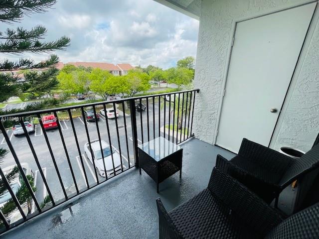 VISCONTI CONDO - Residential