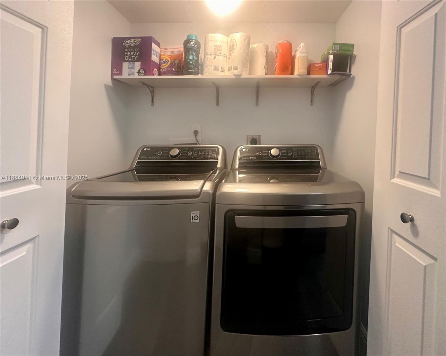 VISCONTI CONDO - Residential